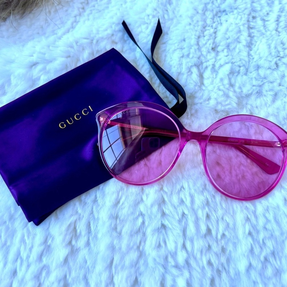GUCCI NEW Pink 80’s Style Moto Sunglasses with Case